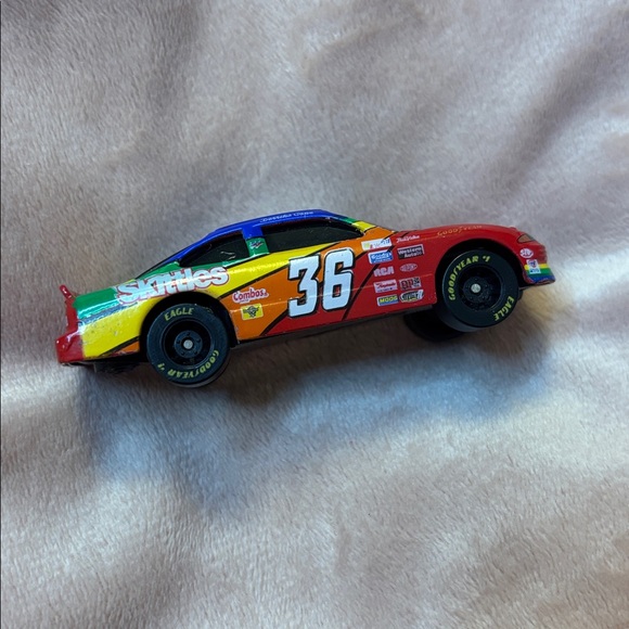 Vintage Racing Champions Die Cast Metal NASCAR #36 Skittles Derrike Cope Toy Car - Picture 3 of 13